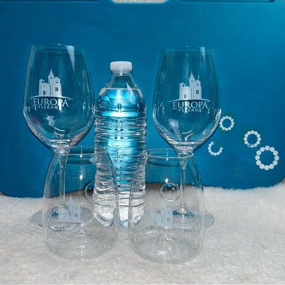 Europa Village 4 set wine glasses stemless thumb divot & tall - Picture 4 of 9